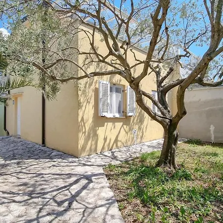 4 Apartman Crveni Vrh