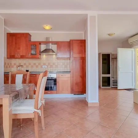 4 * Crveni Vrh