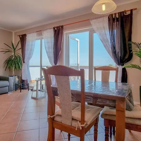 Apartman 4 Crveni Vrh